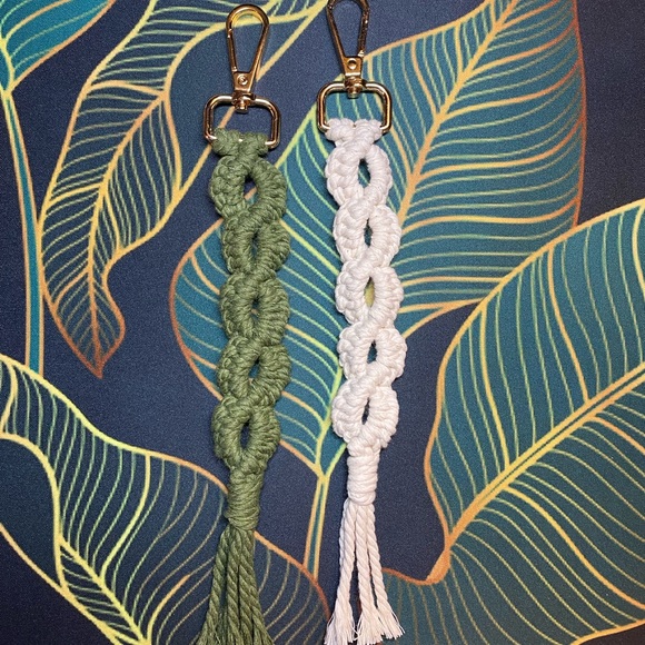 Macrame Keychains - Picture 4 of 5